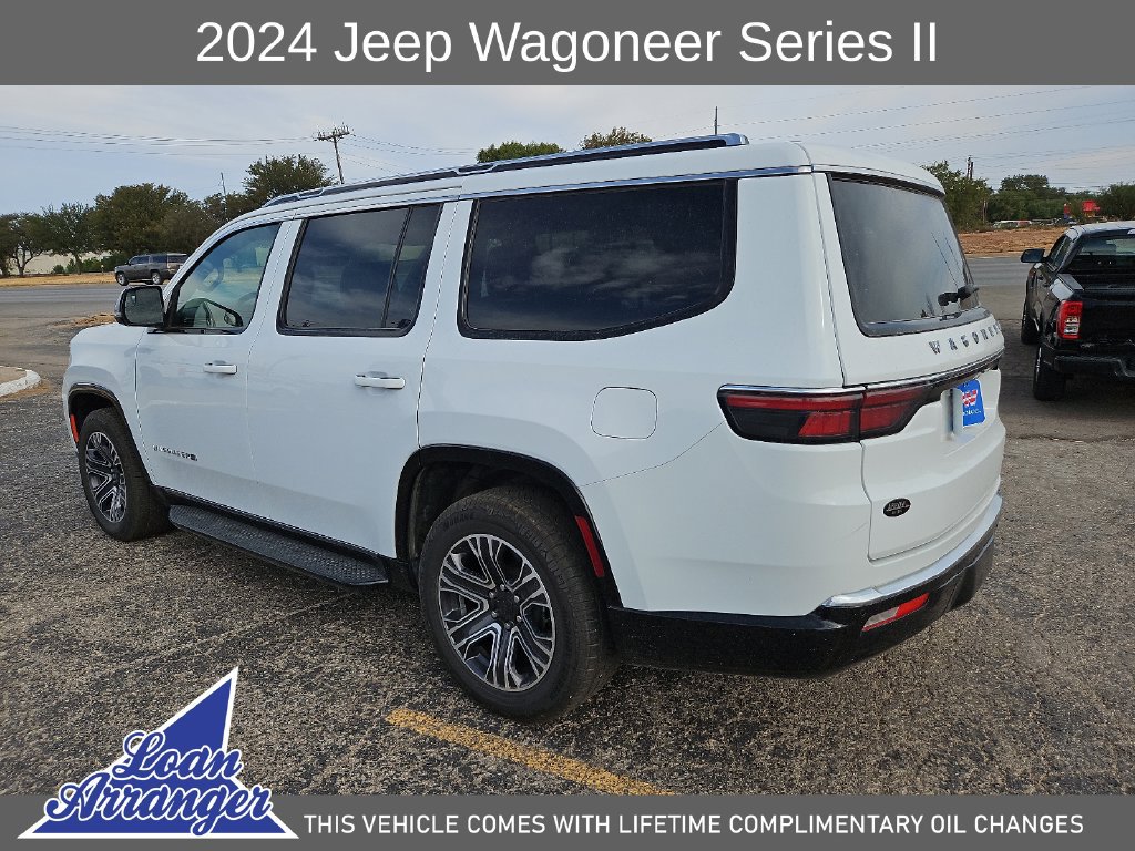 Used 2024 Jeep Wagoneer Series II w/ Flexible Seating Group RWD image 8
