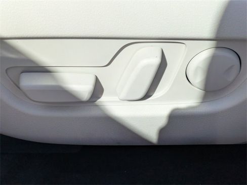 Certified 2025 MAZDA CX-90 3.3 Turbo S w/ Premium Plus image 17