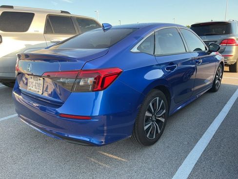 Used 2023 Honda Civic EX image 3
