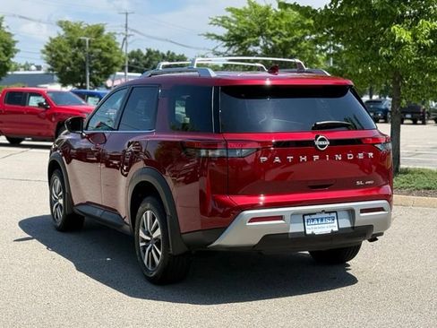 Certified 2025 Nissan Pathfinder SL AWD/4WD image 7