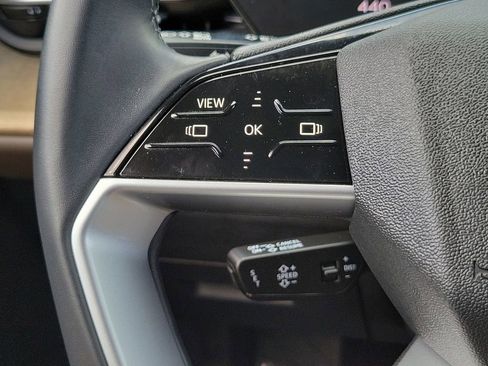 Certified 2025 Audi Q5 2.0T Premium w/ Convenience Package image 9