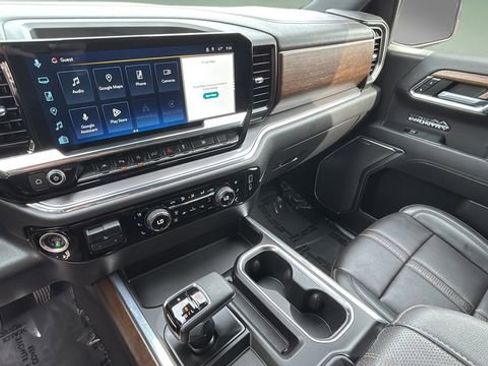 Used 2023 Chevrolet Silverado 1500 High Country w/ High Country Premium Package image 27
