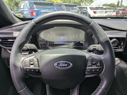 Used 2020 Ford Explorer XLT w/ Equipment Group 202A RWD image 24