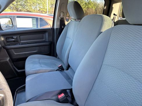 Used 2018 RAM 1500 Express w/ Express Value Package image 31