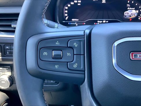 Used 2024 GMC Yukon AT4 w/ Technology Package AWD/4WD image 24