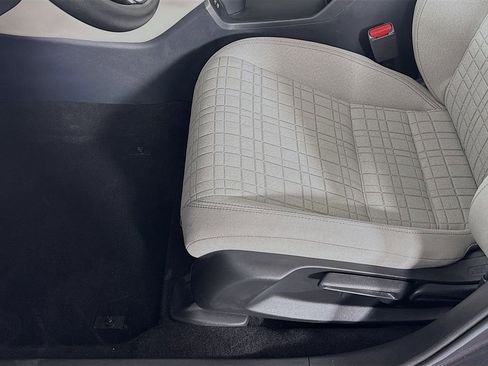 Certified 2024 Honda HR-V LX image 17