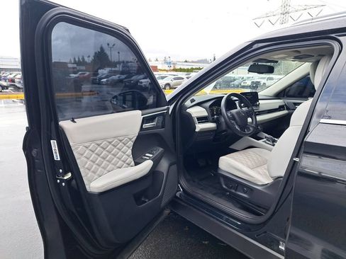 Used 2023 Mitsubishi Outlander SEL 40th Anniversary AWD/4WD image 10