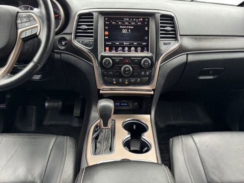 Used 2016 Jeep Grand Cherokee Limited image 12