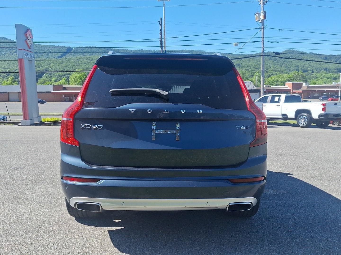 Used 2019 Volvo XC90 T6 Momentum AWD/4WD image 4