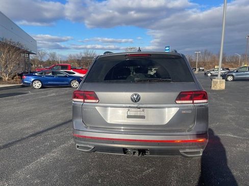 Used 2021 Volkswagen Atlas SE w/ Panoramic Sunroof Package image 6
