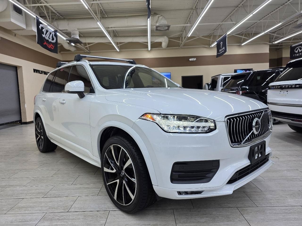Used 2020 Volvo XC90 T6 Momentum AWD/4WD image 4