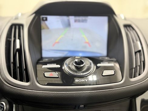 Used 2018 Ford C-MAX Titanium w/ Equipment Group 301A image 12