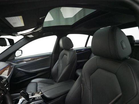 Used 2017 BMW 530i xDrive AWD/4WD image 34