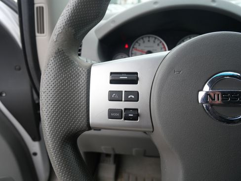 Used 2016 Nissan Frontier Desert Runner image 12