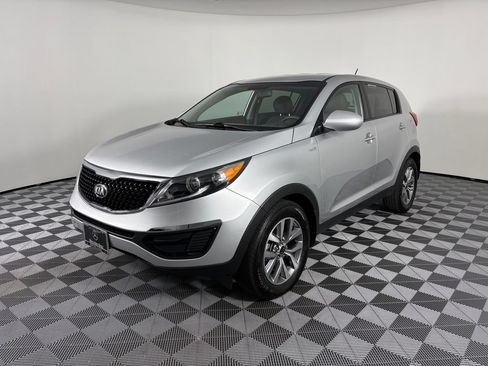 Used 2015 Kia Sportage LX AWD/4WD image 3