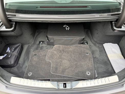 New 2026 Bentley Flying Spur Plug-In Hybrid image 40