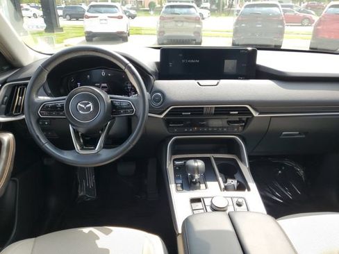 Certified 2025 MAZDA CX-70 Plug-In Hybrid w/ Premium Pkg AWD/4WD image 34