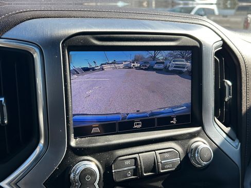 Used 2021 GMC Sierra 1500 SLT image 11