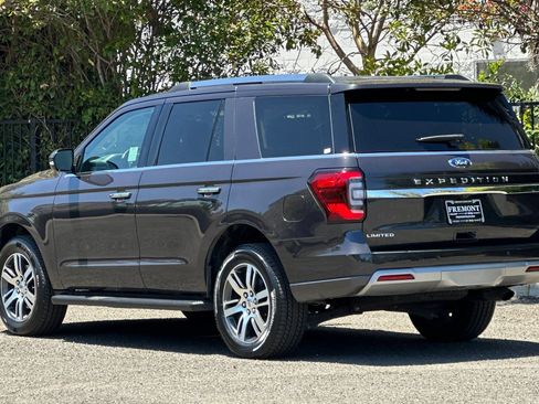 Used 2024 Ford Expedition Limited RWD image 5