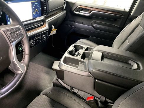 Used 2023 Chevrolet Silverado 1500 LT AWD/4WD image 20