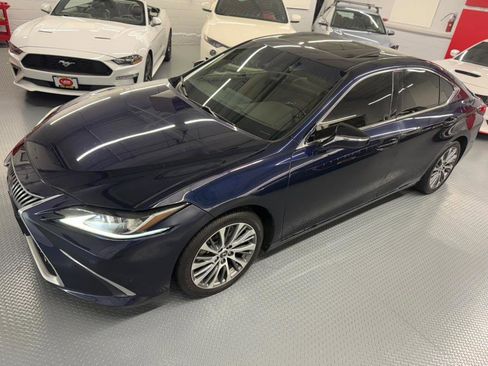 Used 2019 Lexus ES 350 w/ Premium Package image 15