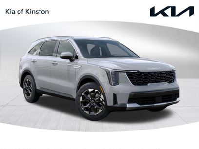 New 2025 Kia Sorento S