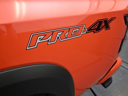 Used 2025 Nissan Frontier PRO-4X w/ Pro Convenience Package image 2