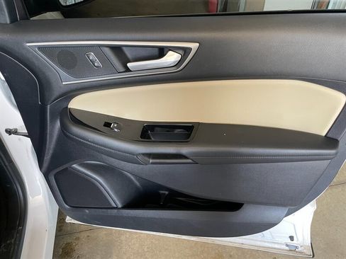 Used 2019 Ford Edge SEL w/ Equipment Group 201A AWD/4WD image 20