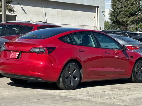 Used 2022 Tesla Model 3 image 3