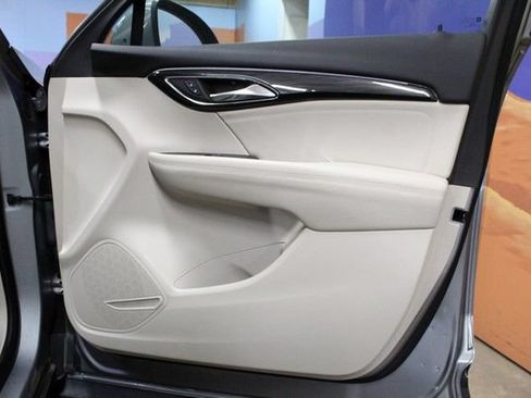 Used 2023 Buick Envision Preferred FWD image 9