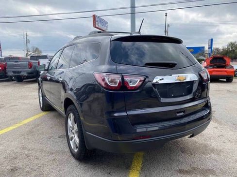 Used 2016 Chevrolet Traverse LT w/ Style and Technology Package FWD image 7