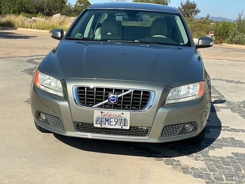 Used 2008 Volvo V70 FWD image 3