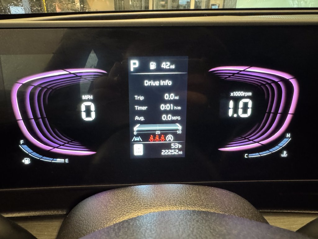 Used 2025 Kia Sportage X-Line AWD/4WD image 11