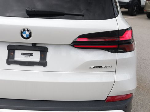 Used 2024 BMW X5 sDrive40i RWD image 17