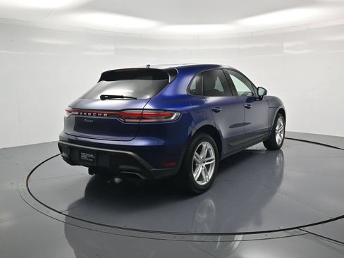 Certified 2024 Porsche Macan AWD/4WD image 37