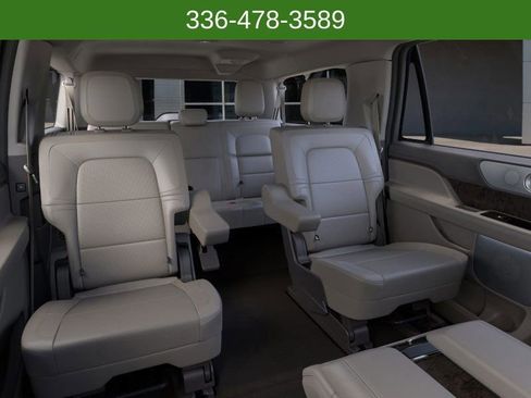 New 2024 Lincoln Navigator L Reserve image 11