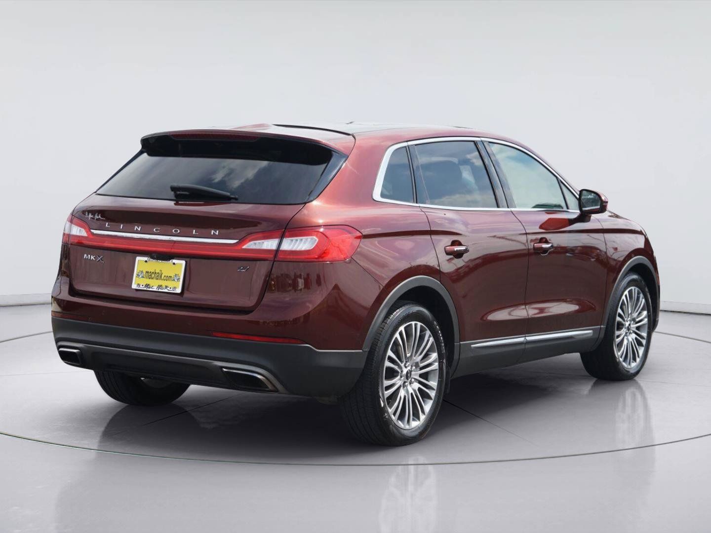 Used 2016 Lincoln MKX Reserve w/ Climate Package FWD image 6