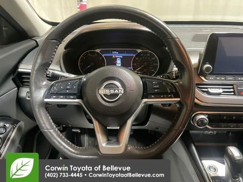 Used 2024 Nissan Altima 2.5 SR image 14