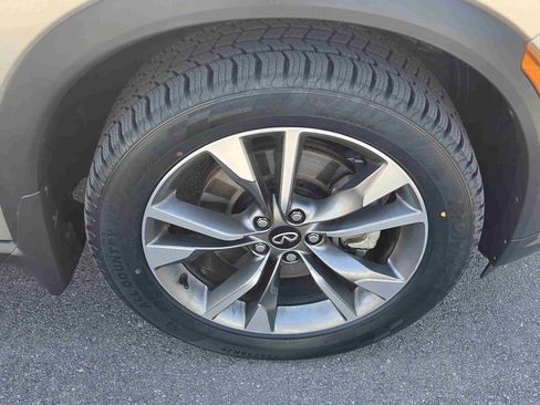 Used 2023 INFINITI QX60 Luxe w/ Vision Package AWD/4WD image 8