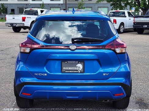 Used 2024 Nissan Kicks SV FWD image 9