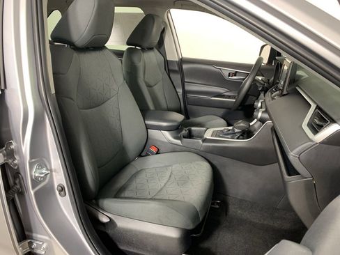 Used 2022 Toyota RAV4 XLE w/ Convenience Package AWD/4WD image 31