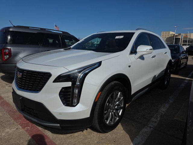 Used 2023 Cadillac XT4 Premium Luxury AWD/4WD image 1