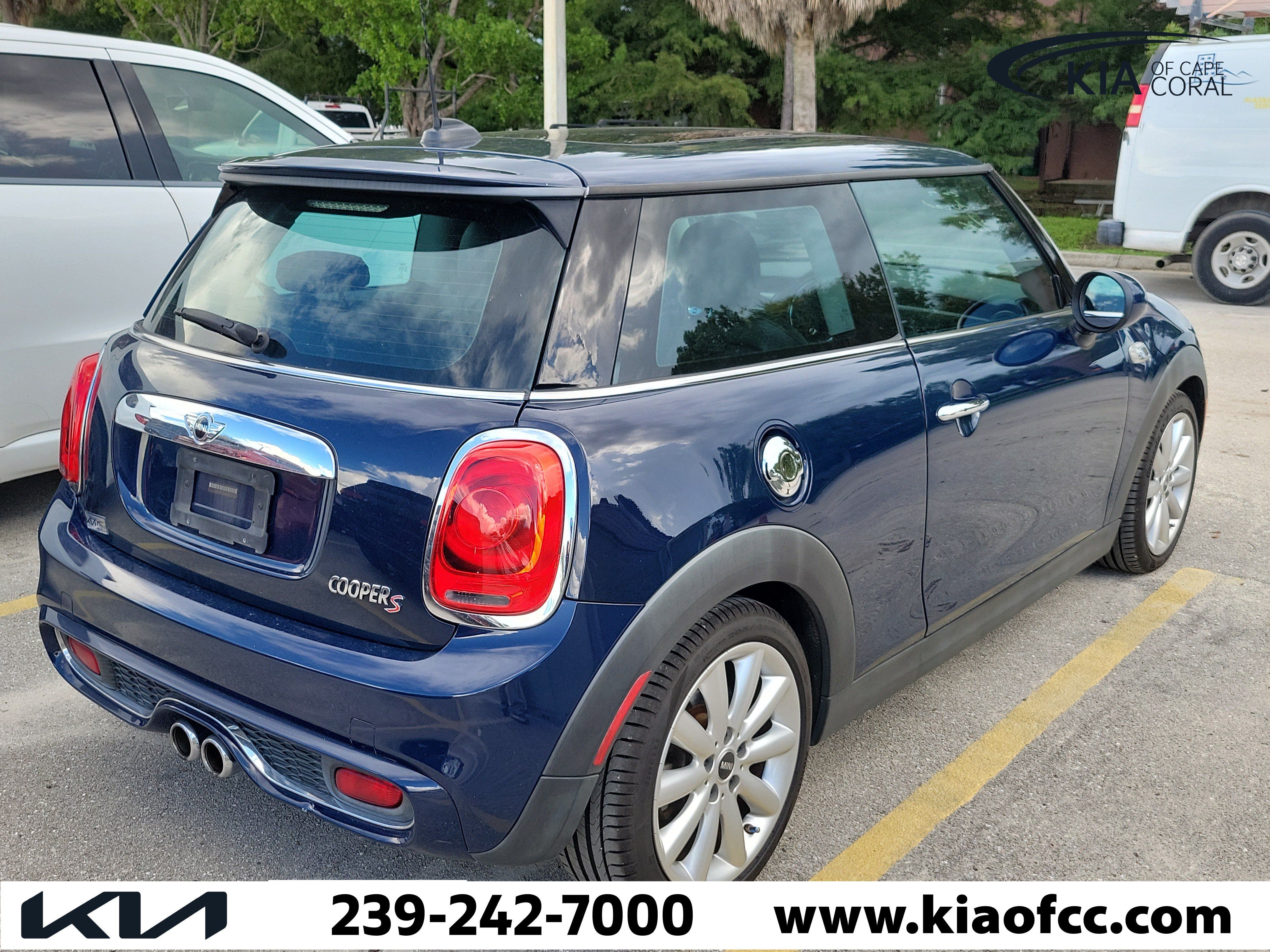 Used 2015 MINI Cooper S FWD image 6