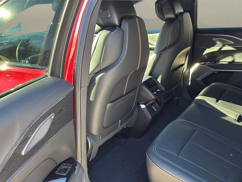 Certified 2024 Cadillac Lyriq Luxury image 15