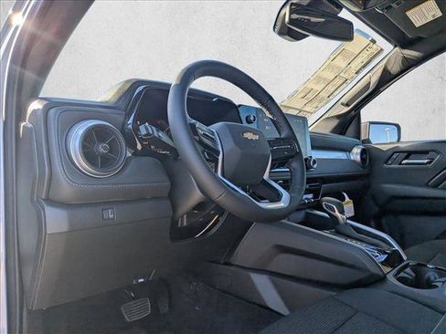 New 2026 Chevrolet Colorado LT image 9