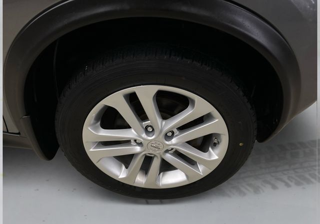 Used 2014 Nissan Juke SL AWD/4WD image 17