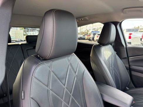 Certified 2025 Ford Mustang Mach-E Select image 15