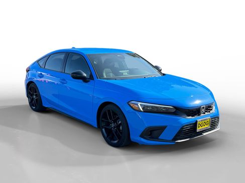 Used 2023 Honda Civic Sport image 7