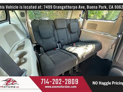 Used 2016 Dodge Grand Caravan American Value Package image 37