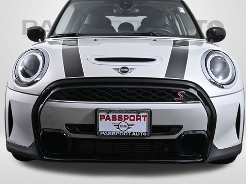 Certified 2022 MINI Cooper S w/ Premium Package image 5